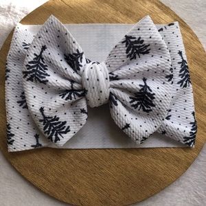 White and black dot Christmas 🎄trees Headwrap bow